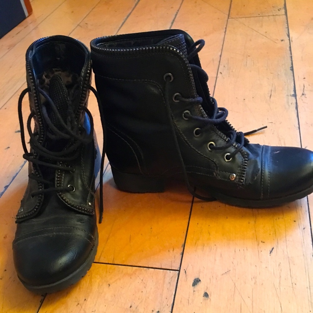 Combat boots Guess